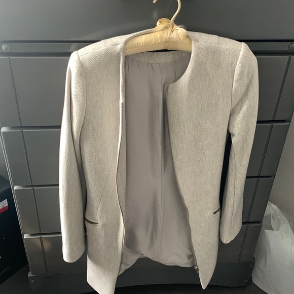 Zara light weight jacket - Picture 2 of 5